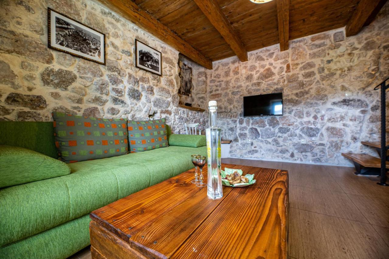 Parona Holiday Home Vrbnik Extérieur photo