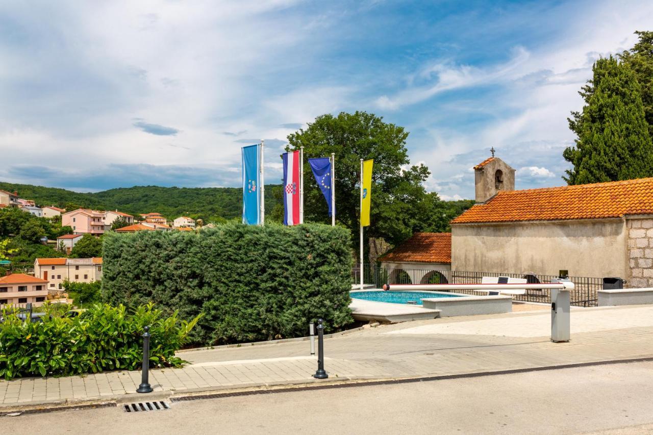Parona Holiday Home Vrbnik Extérieur photo